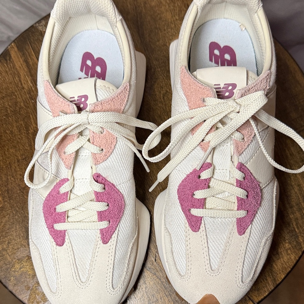 New Balance CALIA 327 Cream and Pink Athletic Shoes. Minimal wear, no marks.